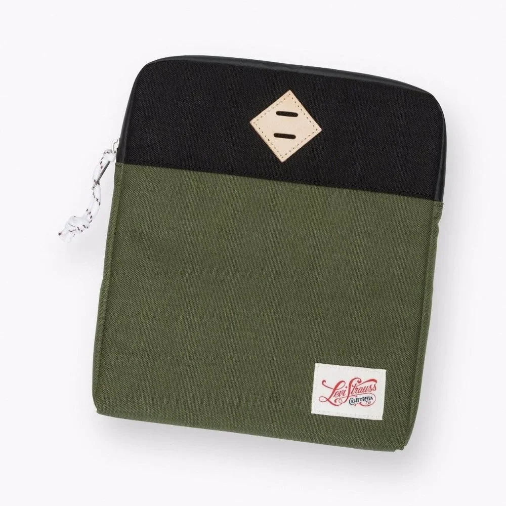 New Levi's iPad Tablet Case Fits Most Tablets 8.25”x9.5”
